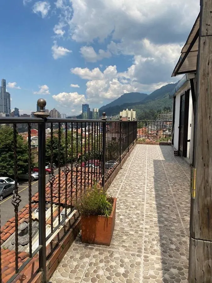 Guest house Destino Nomada Calle 11 N 1-38 Bogota