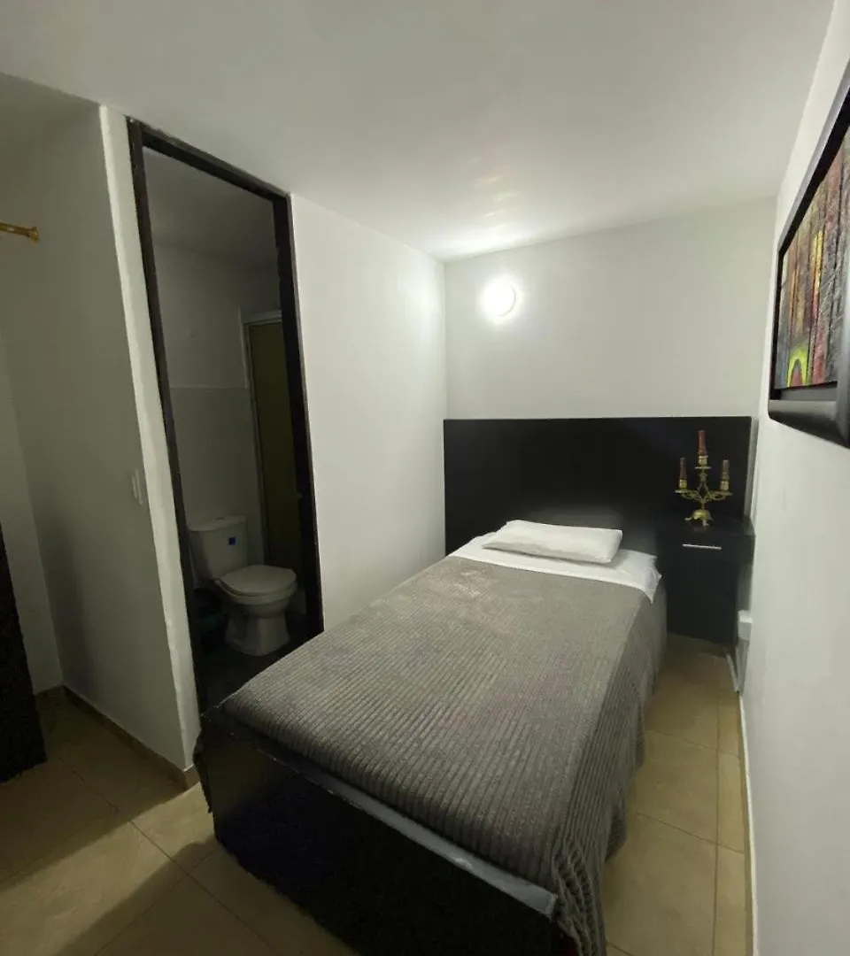 Guest house Destino Nomada Calle 11 N 1-38 Bogota Colombia